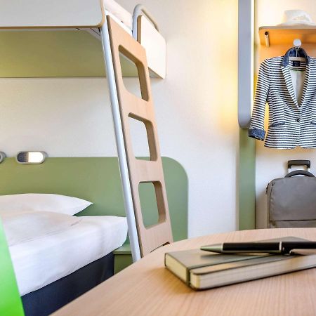 Ibis Budget Newport Exteriér fotografie