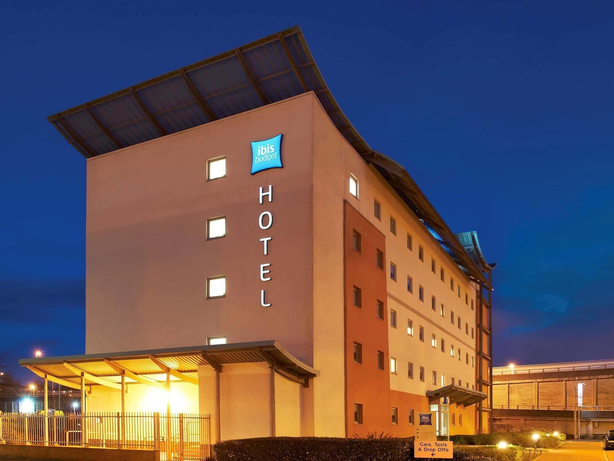 Ibis Budget Newport Exteriér fotografie
